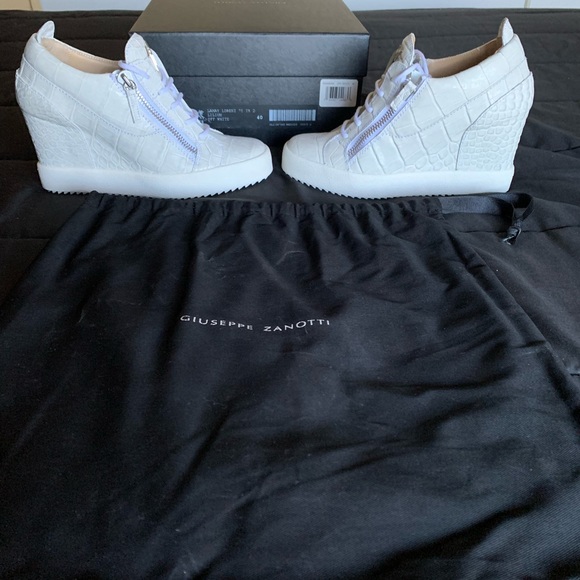 Giuseppe Zanotti Lillium Double Zip Crocodile Embossed Leather Wedge Sneakers - Picture 3 of 5